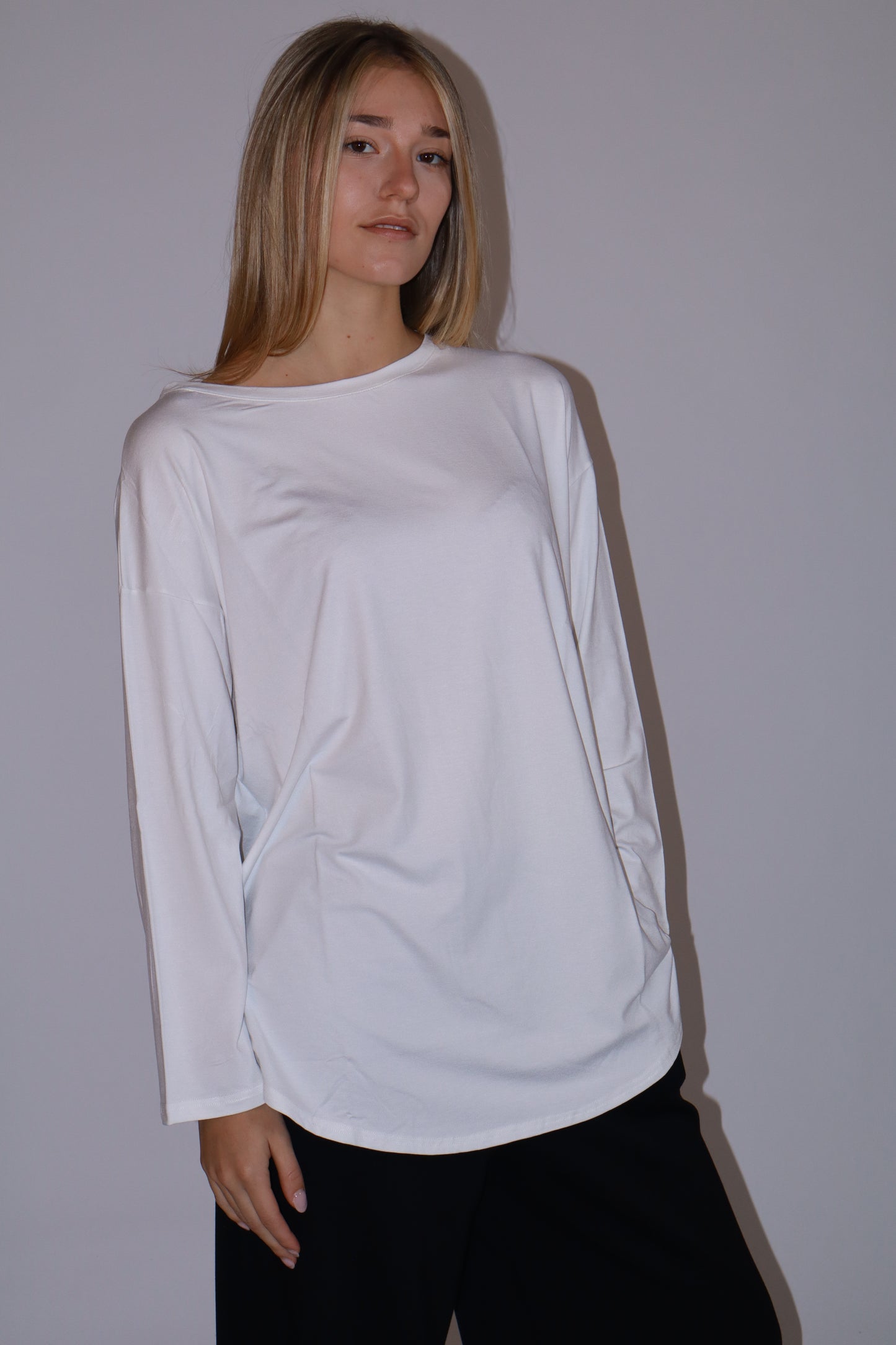 T-shirt over manica lunga