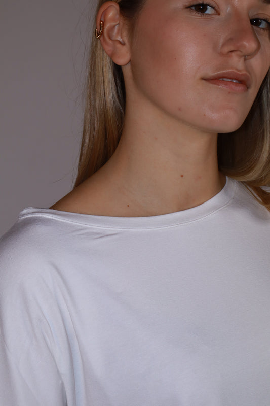 T-shirt over manica lunga