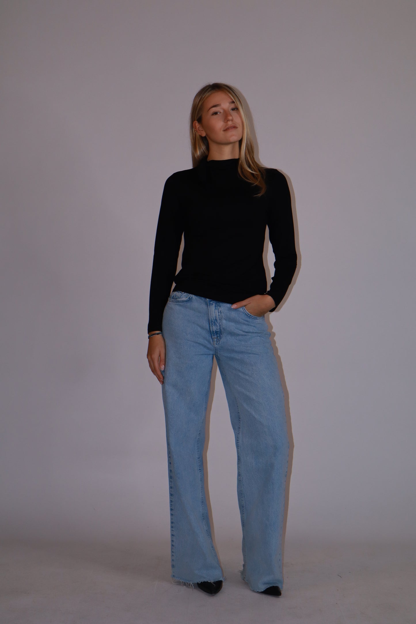 T-shirt manica lunga lanetta nera