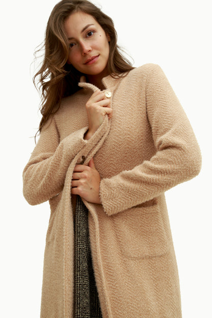 Cappotto Lungo Beige in Tessuto Bouclé