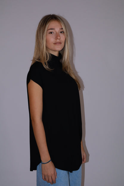 T-shirt s over smanica corta lanetta nera